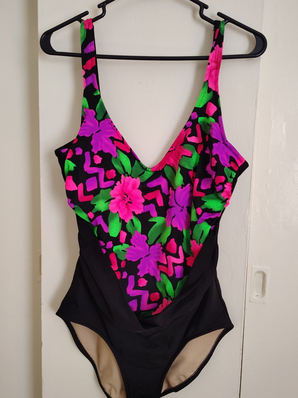 The Slimsuit Women's Bathing Suit Vintage Size 16 Floral And Black